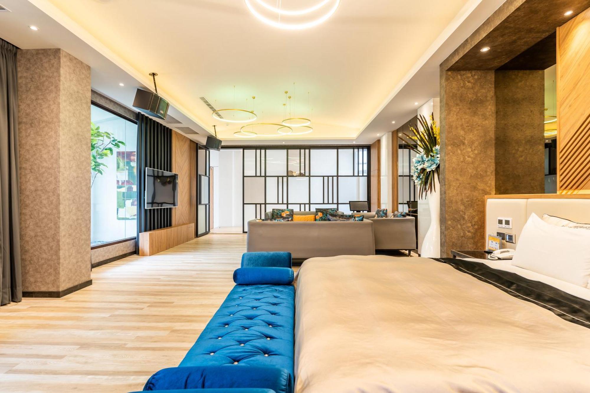 Aquarius Motel Taichung Extérieur photo